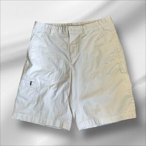 Lightly Used Greg Norman Collection White Cargo Shorts Classic Design (32 Waist)